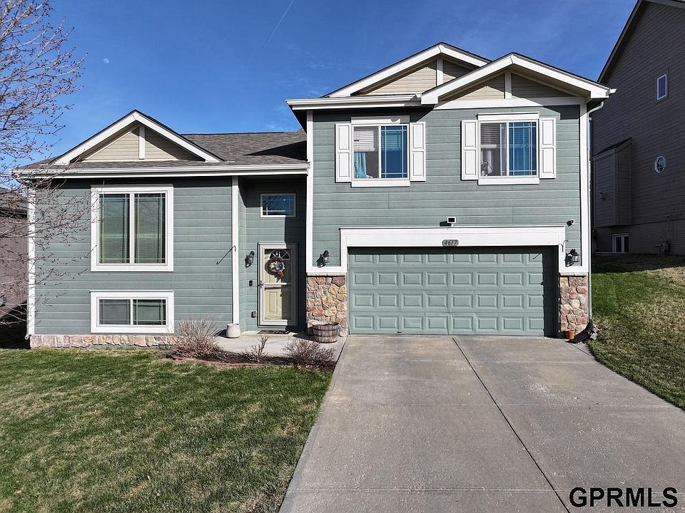 1st image of 4617 N 175th Ave