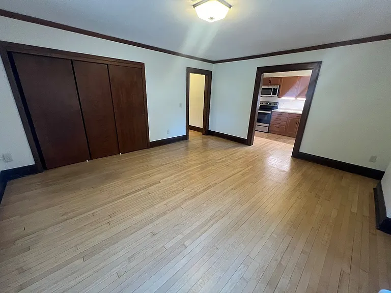 615 E Gorham St #4 — Photo 5