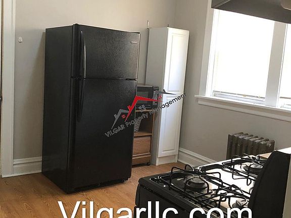 2nd image of 1331 Marshall St #10289133