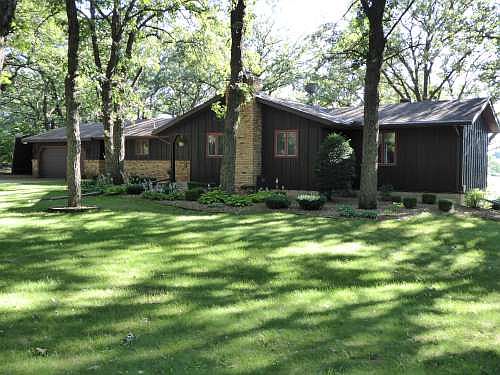 41853 440th Avenue, Windom, MN 56101