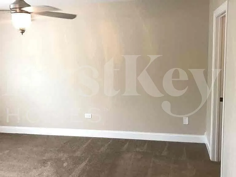 1023 Bothwell Ct — Photo 17