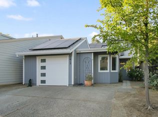 1015 Pamplona Ave, Davis, CA 95616