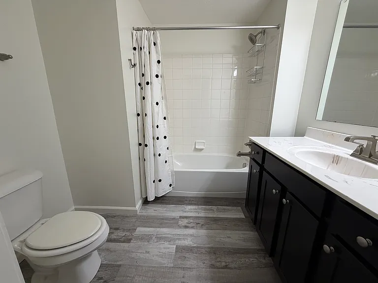 3229 Rossmore Cir — Photo 20