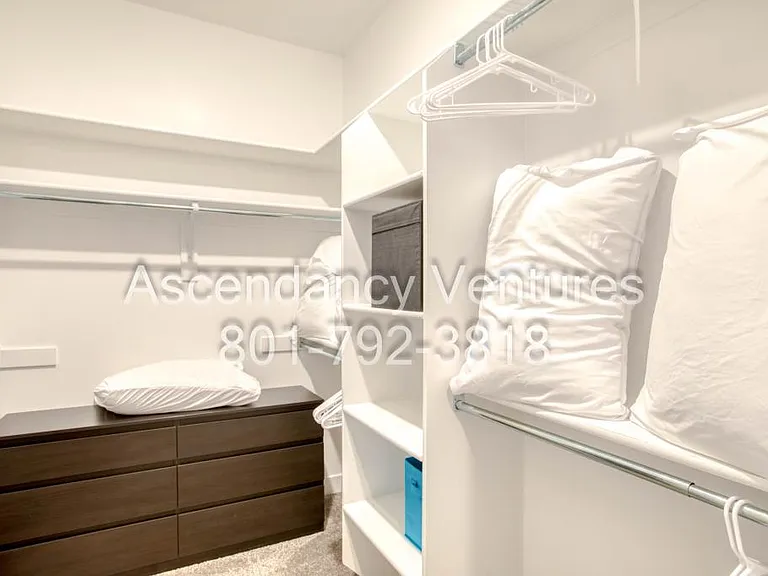 1177 N 640 E — Photo 4