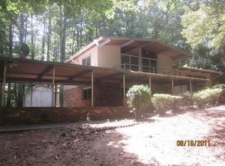 4882 Rock Haven Dr, Lilburn, GA 30047