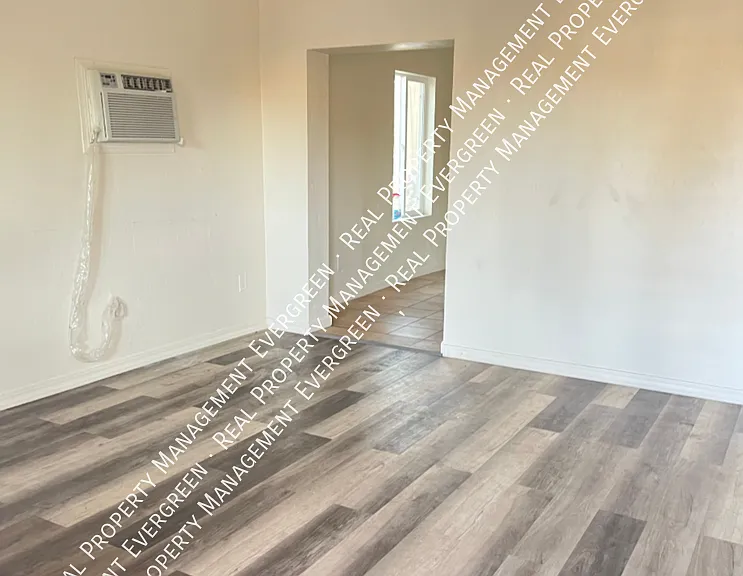 85 E Thurman Ave #9 — Photo 6