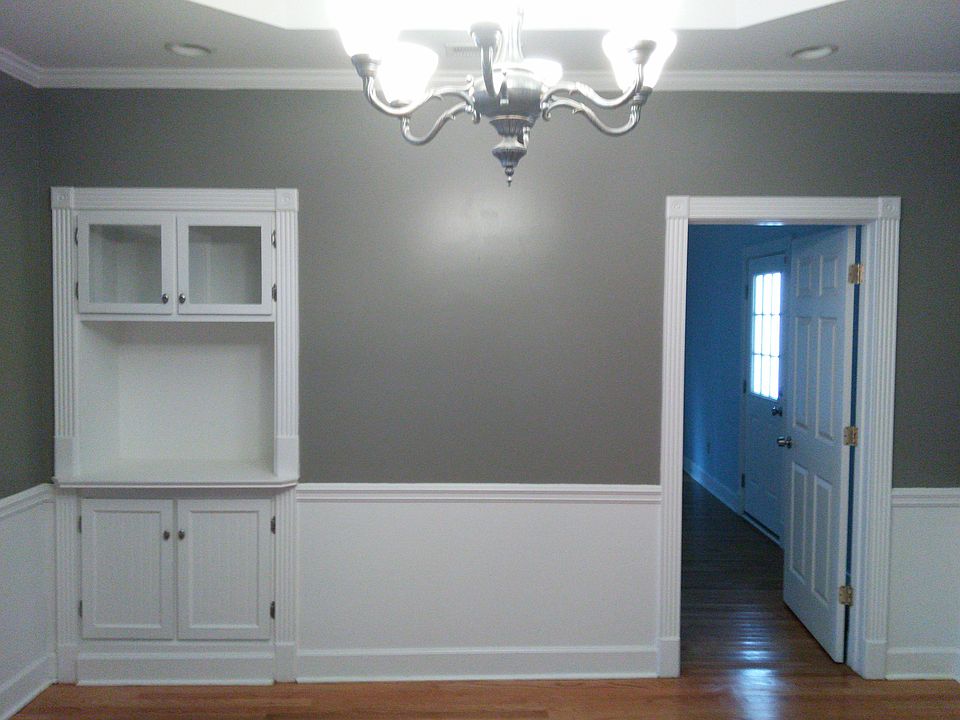 2nd image of 1617 Russell St