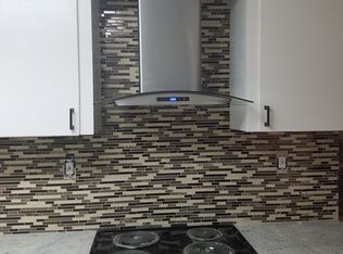 6715 W Bayou Dr, Hitchcock, TX 77563
