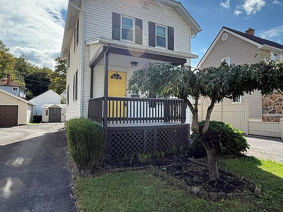 2nd image of 909 Millville Rd