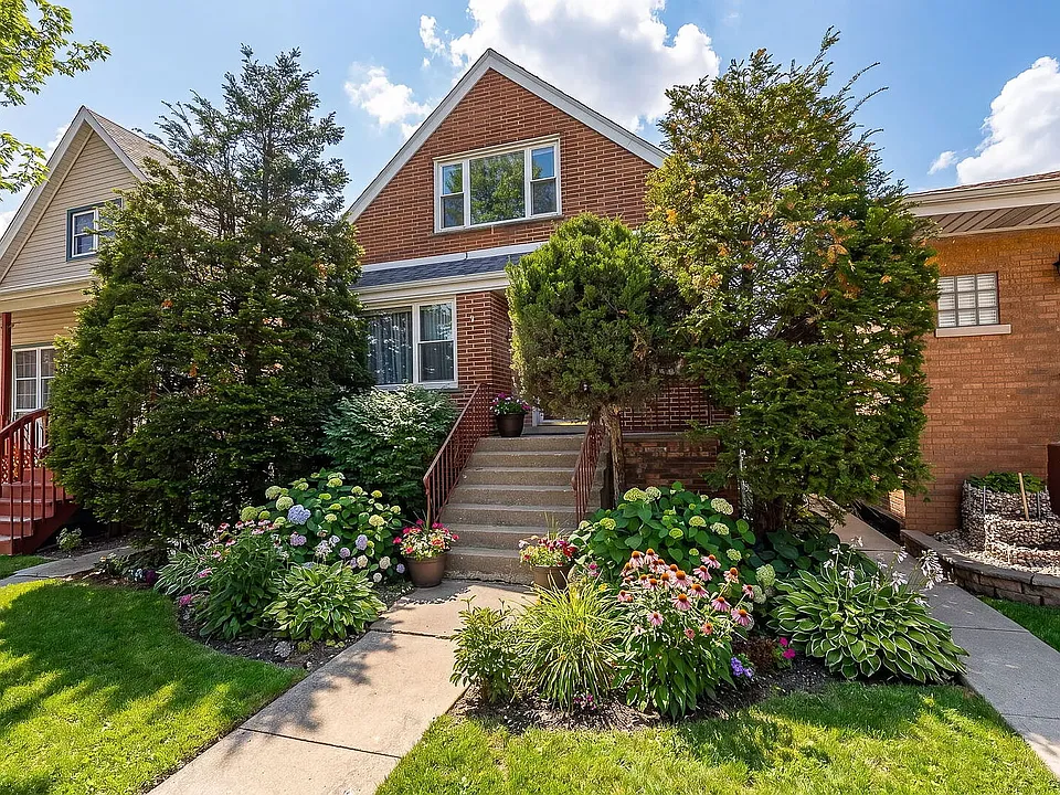 4508 S Avers Ave #2