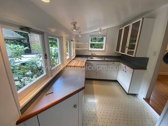 183297462_10225812568285716_5719805693982154021_n_05132021