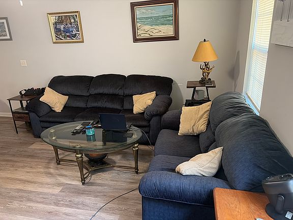 5th image of 2412 Springhill Ave