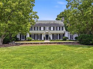 2810 Club Park Rd, Winston Salem, NC 27104