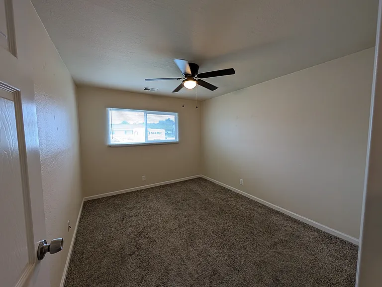 1992 Scenic Cir — Photo 11
