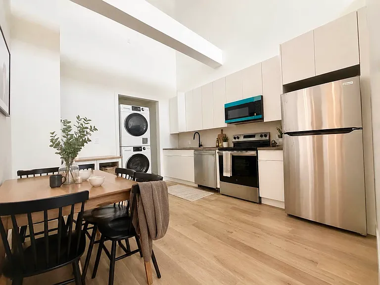 173 Tompkins Ave #4F — Photo 4