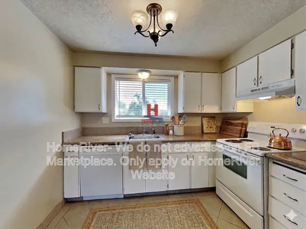 3211 S Regal St APT 5, Spokane, WA 99223