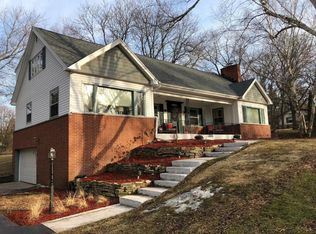 11750 N Silver Ave, Mequon, WI 53097
