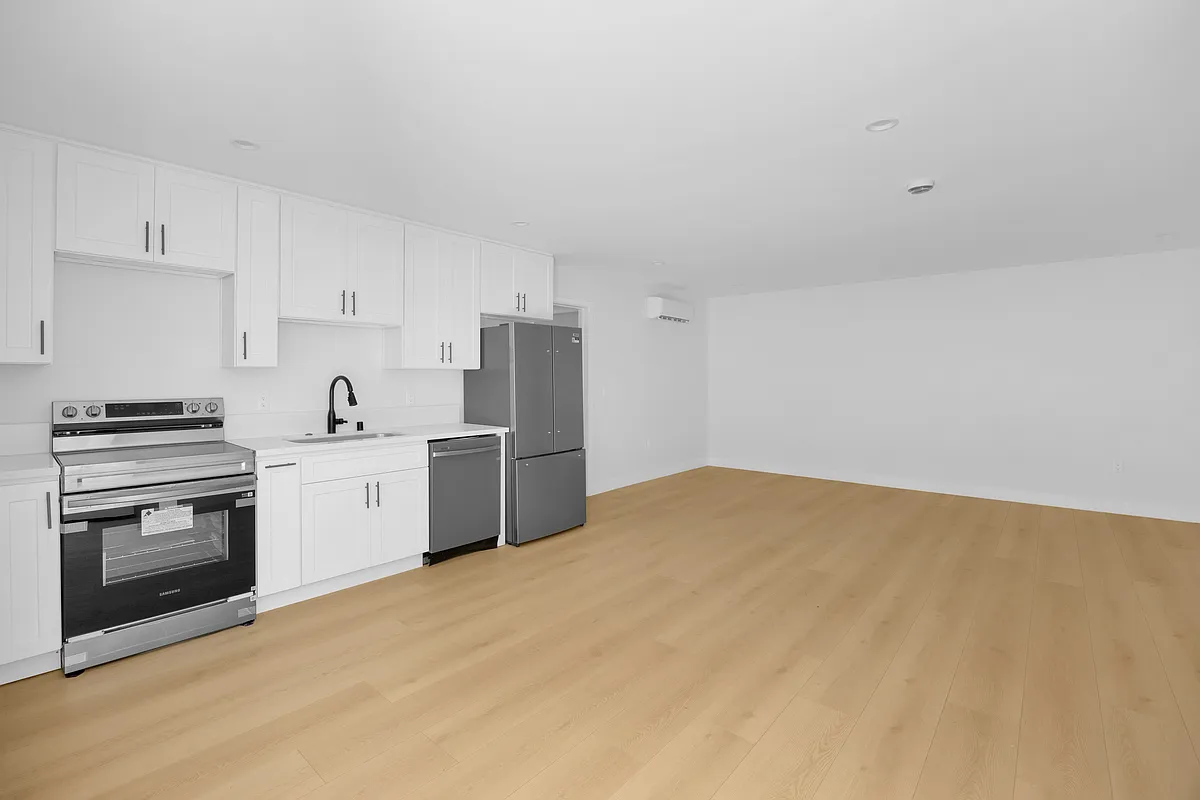 Building Photo - 1607 Vuelta Grande Ave #A2