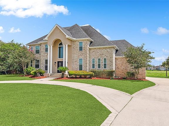 3rd image of 171 Turnberry Dr