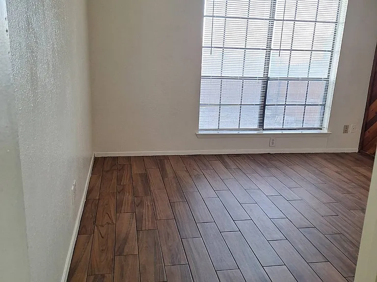 129 Allencrest Dr — Photo 6
