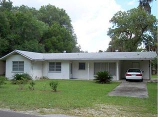 3813 E Perry St, Inverness, FL 34453