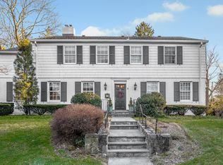 2 Dusenberry Rd, Bronxville, NY 10708