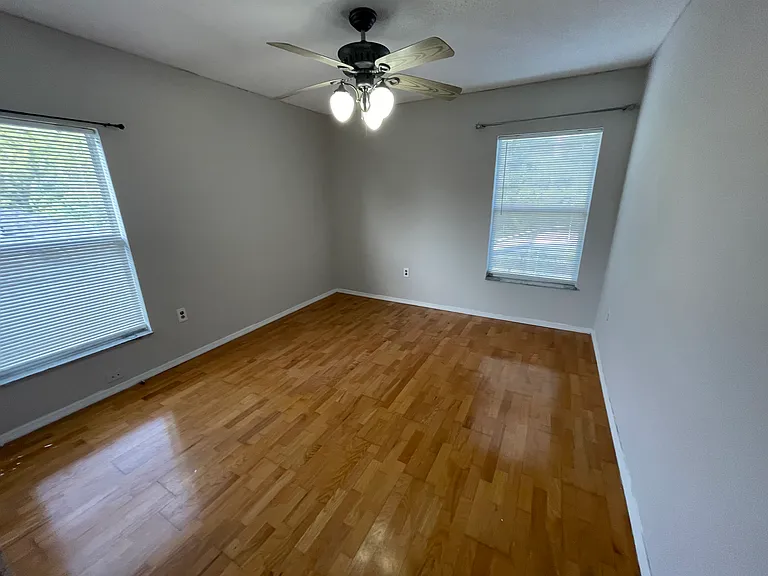 Bridgeview Cir — Photo 14