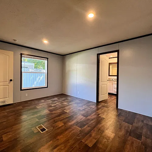 3 bed, 2.0 bath, $1,079 — Photo 3