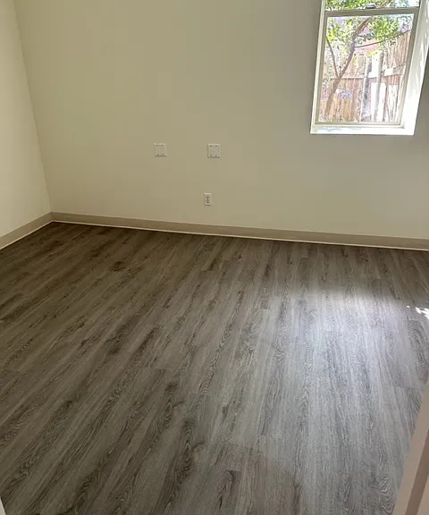898 Guadalupe St #13 — Photo 3