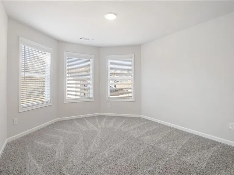 497 Fox Creek Dr — Photo 25