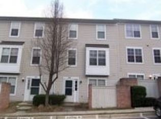 49 Crested Iris Ct, Gaithersburg, MD 20886
