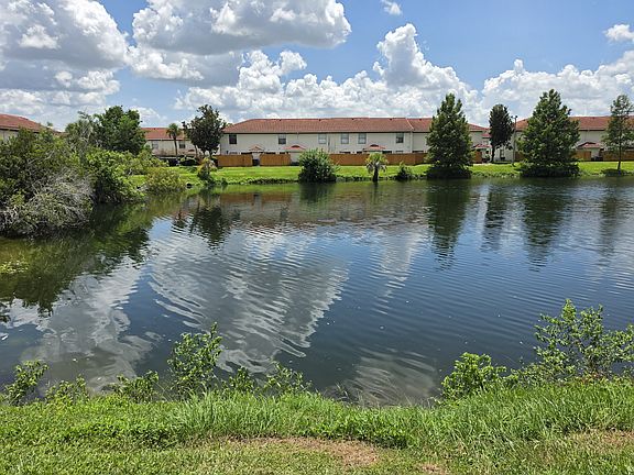 2nd image of 1712 Silver Creek Ct #99