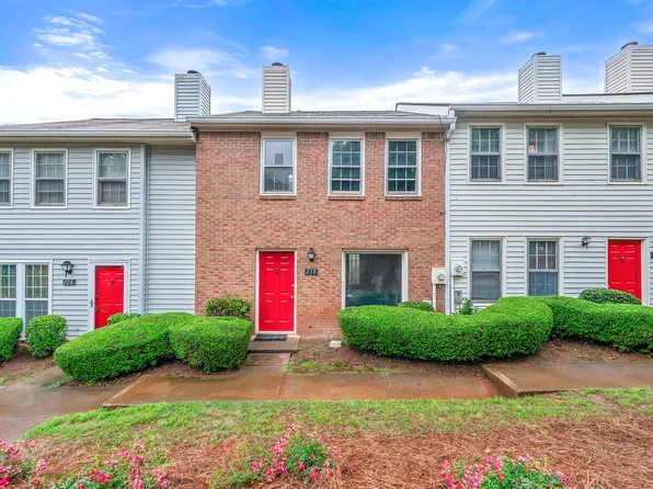 218 Mill Creek Pl, Roswell, GA 30076