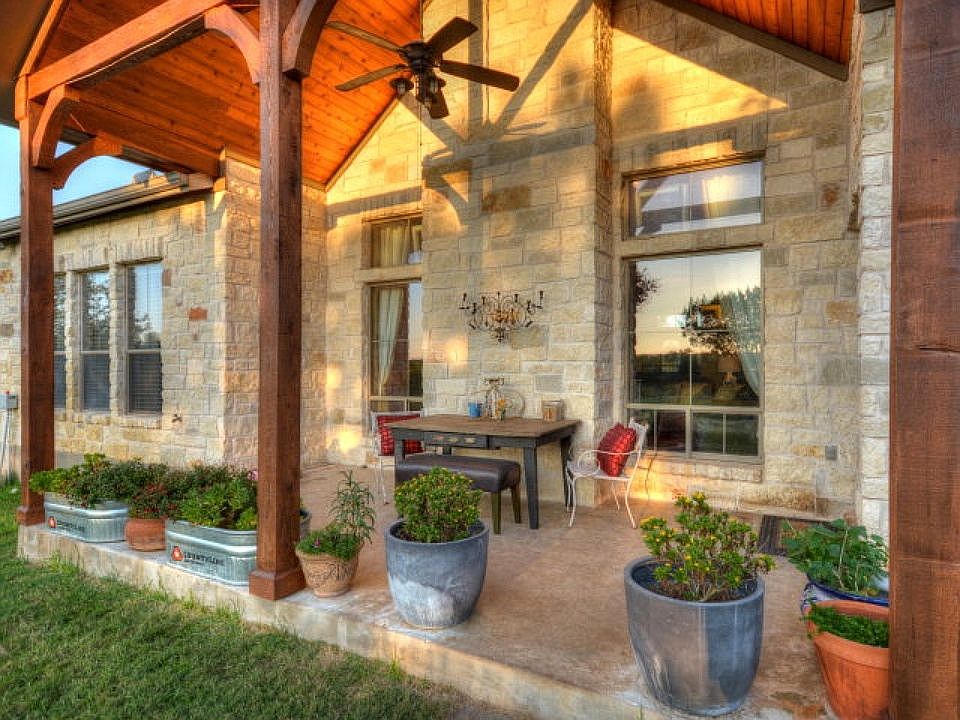 1st image of 218 Portulaca Ct