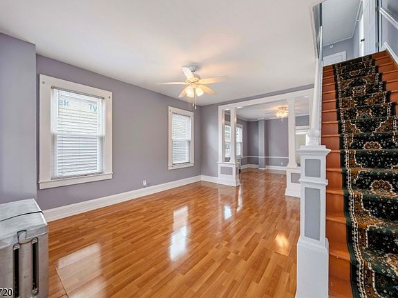 4th image of 317 Mitchell Ave