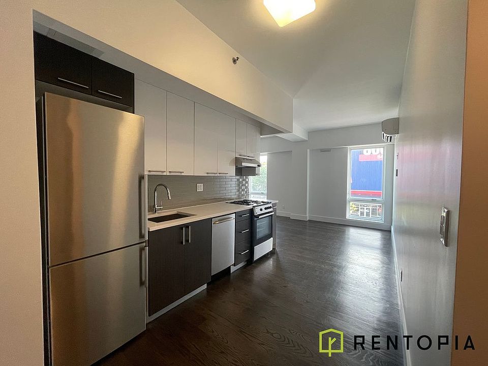 1st image of 596 Washington Ave #4O