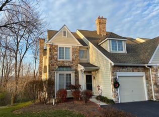 57 Longview Cir, Berwyn, PA 19312