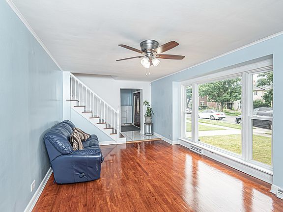 4th image of 3740 W Columbia Ave