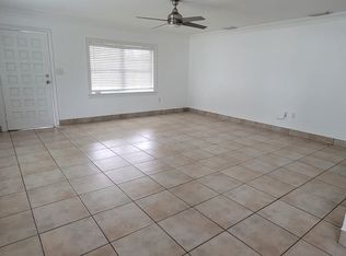 7018 N Grady Ave, Tampa, FL 33614