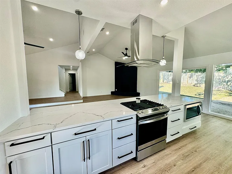 9506 Stonebridge Dr — Photo 9
