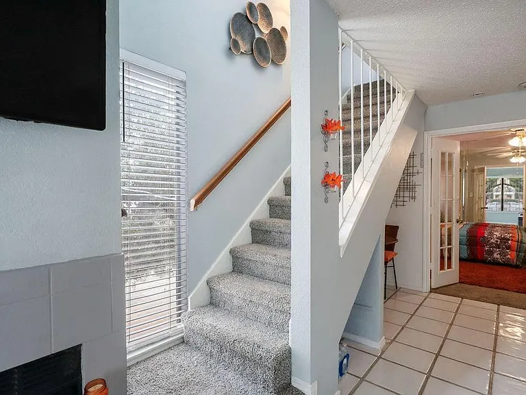 2300 Bamboo Dr #N211 — Photo 4