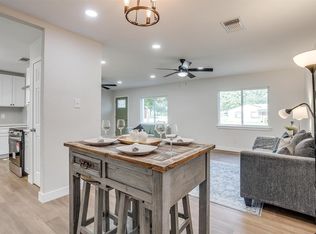 1827 Alan A Dale Rd, Arlington, TX 76013