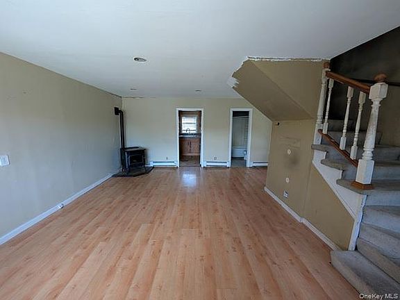 2nd image of 219 Elm Road