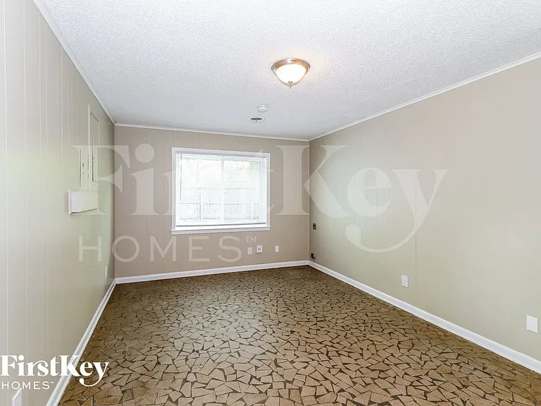 3500 Marietta Blvd — Photo 5