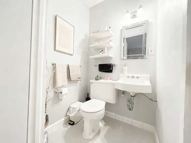335 N Eton St #30 — Photo 6
