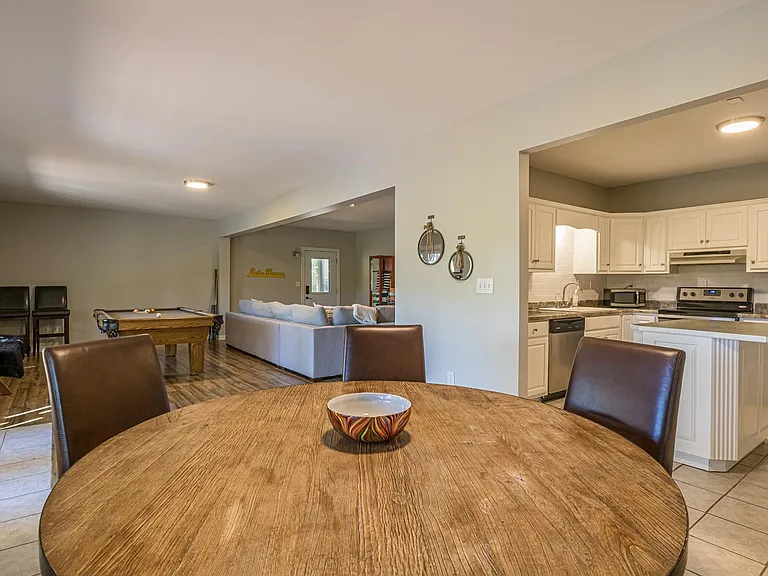 3310 Felicia Ct — Photo 18