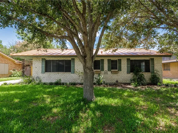 830 Crestview Dr, Corpus Christi, TX 78412