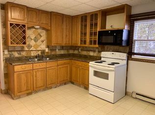 435 N Main St, Jefferson, WI 53549