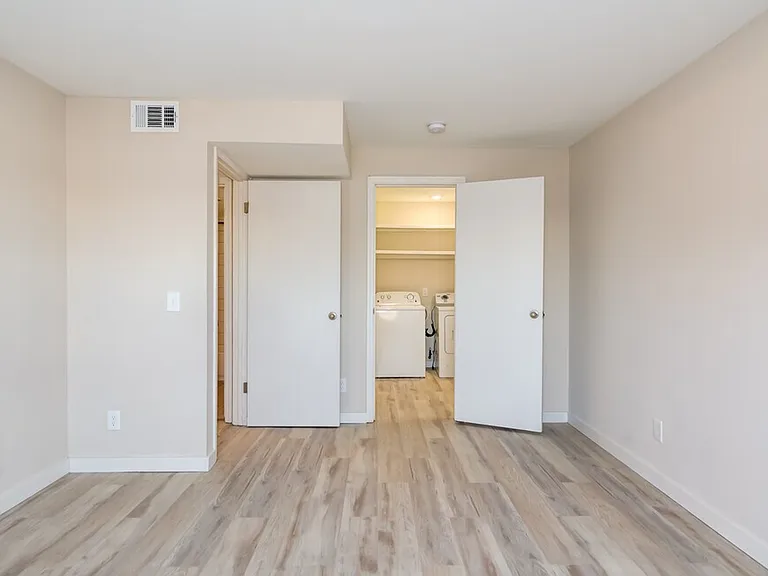 Forest Creek Apartments — Photo 5