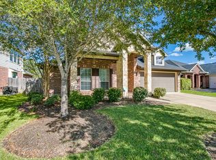 2507 Rusting Creek Dr, Pearland, TX 77584